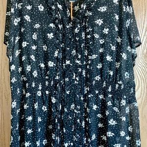 Floral Black and White Women's Top